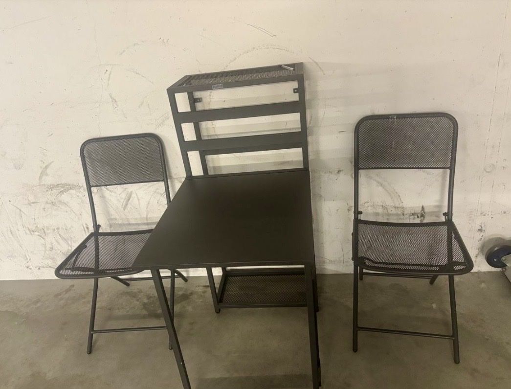 Set di tavolo e panche: Balkon Tischset – Usato da Zug venduto da Deks 1
