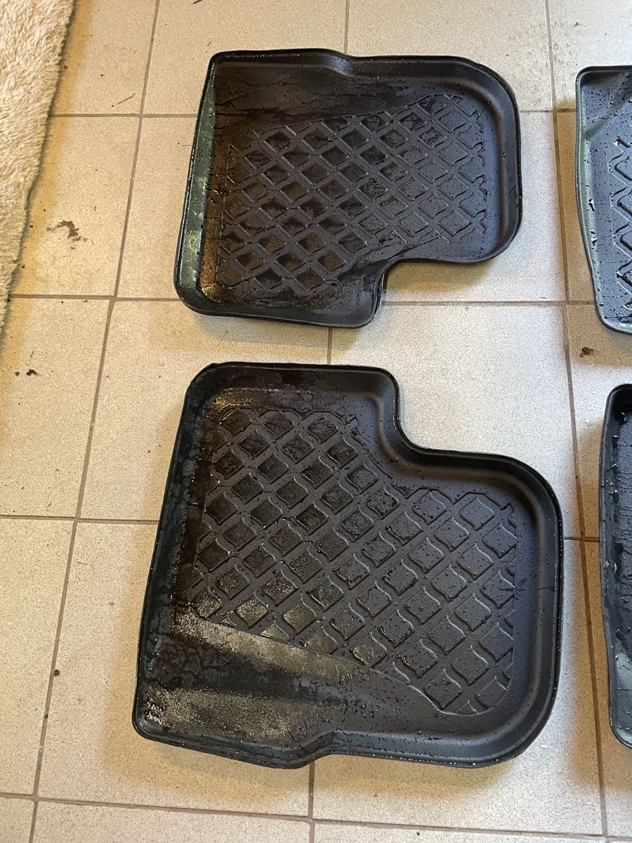 Jeep Tappeti & Tappetini: Jeep avenger – Usato da Magadino venduto da mattiasargenti81 2