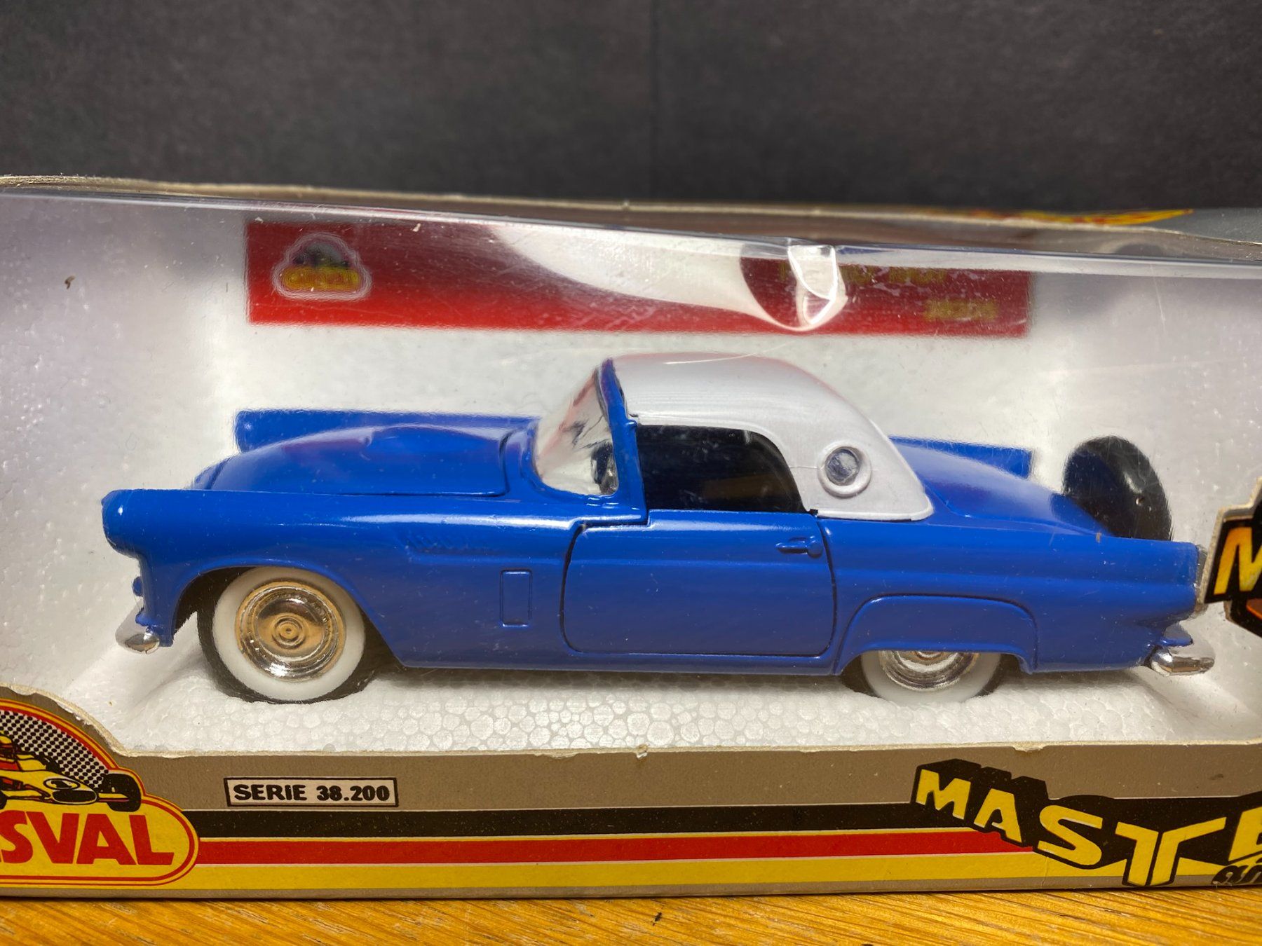 Ford Modellini d'auto: Guisval Ford Thunderbird 1957 Modellauto 1:32 OVP – Nuovo e nell'imballaggio originale da Spiez venduto da Mlandcruiser 1