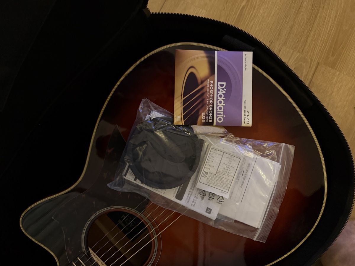 Yamaha Instruments de musique: Akustikgitarre Yamaha  – D'occasion à Sennhof par donix 6