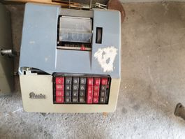 Precisa Addiermaschine Vintage Büro Rarität