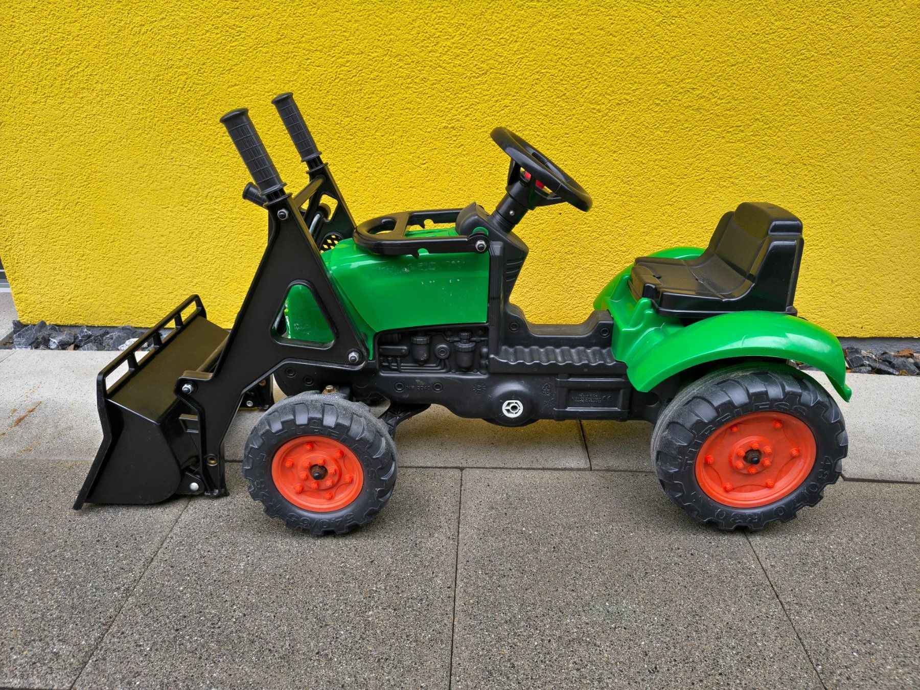Véhicules pour enfants: Kinder Traktor – Défectueux à Rothrist par giw_l58l