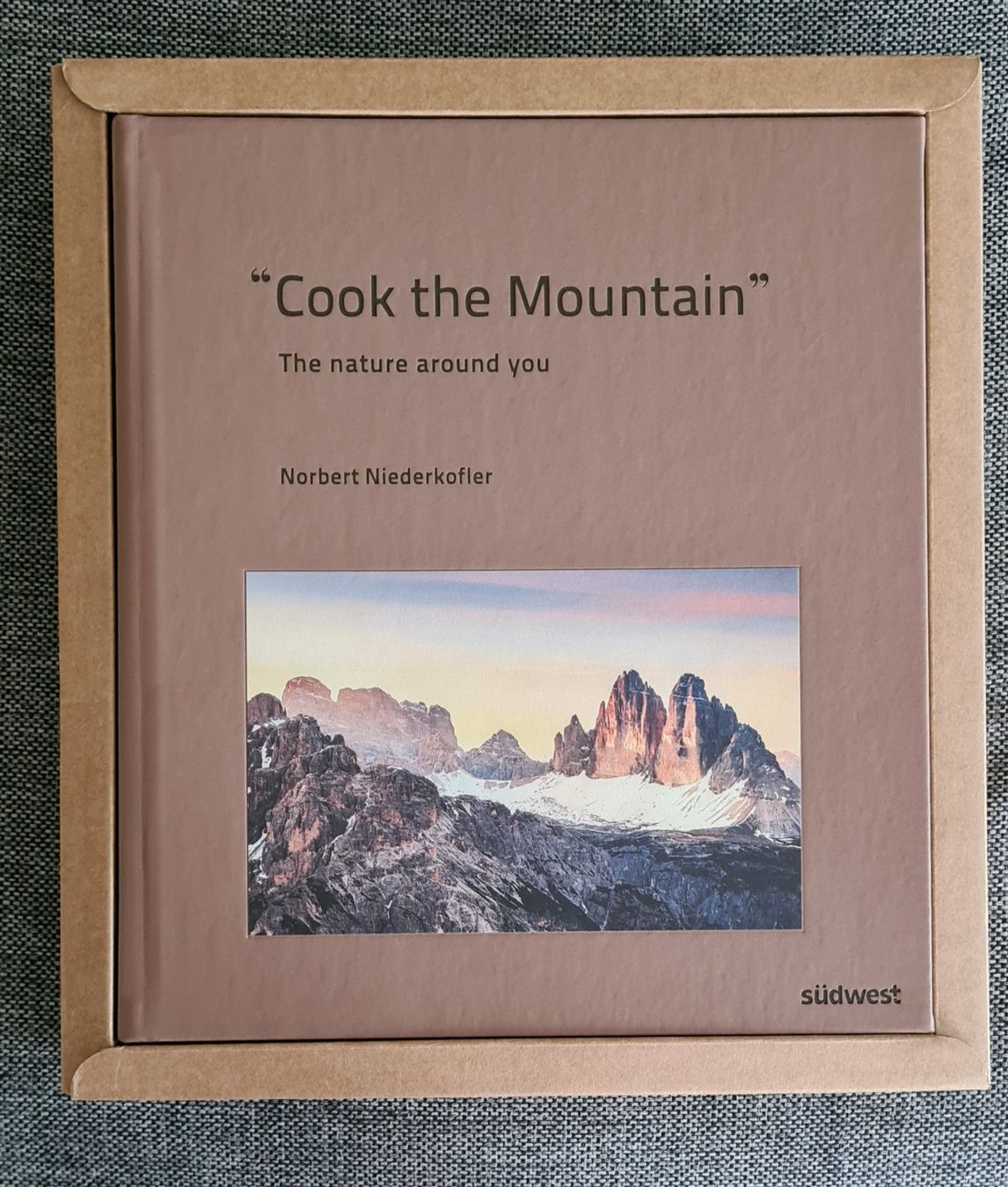 Libri: Cook the Mountain - Norbert Niederkofler – Nuovo e nell'imballaggio originale da Zumikon venduto da Rosa26