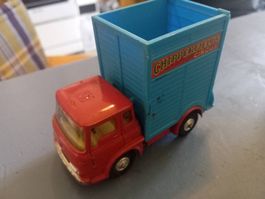 Spielzeug Lastwagen Chipperfields Circus rot blau 1:43