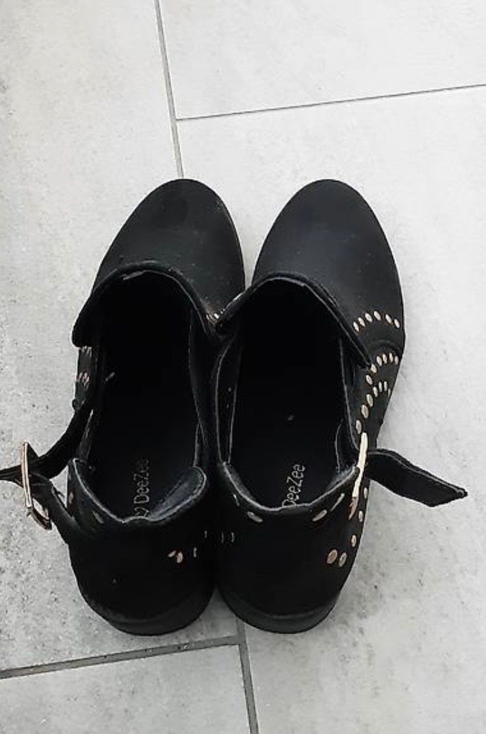 Scarpe da donna: Neu Schuhe – Nuovo (secondo la descrizione) da Brittnau venduto da silva_claudia 1