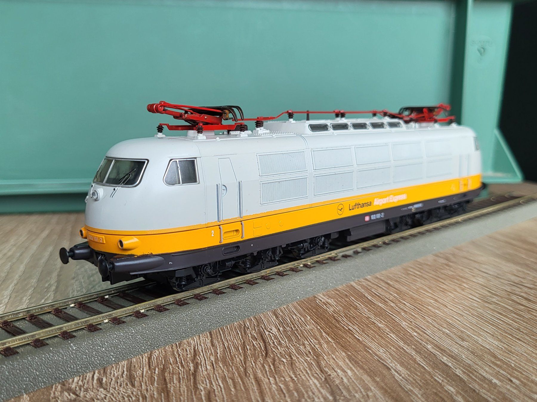 Lima Modelleisenbahnen: H0 LIMA DB 103 101-2 Lufthansa – Gebraucht aus Oberburg von sensetal 3