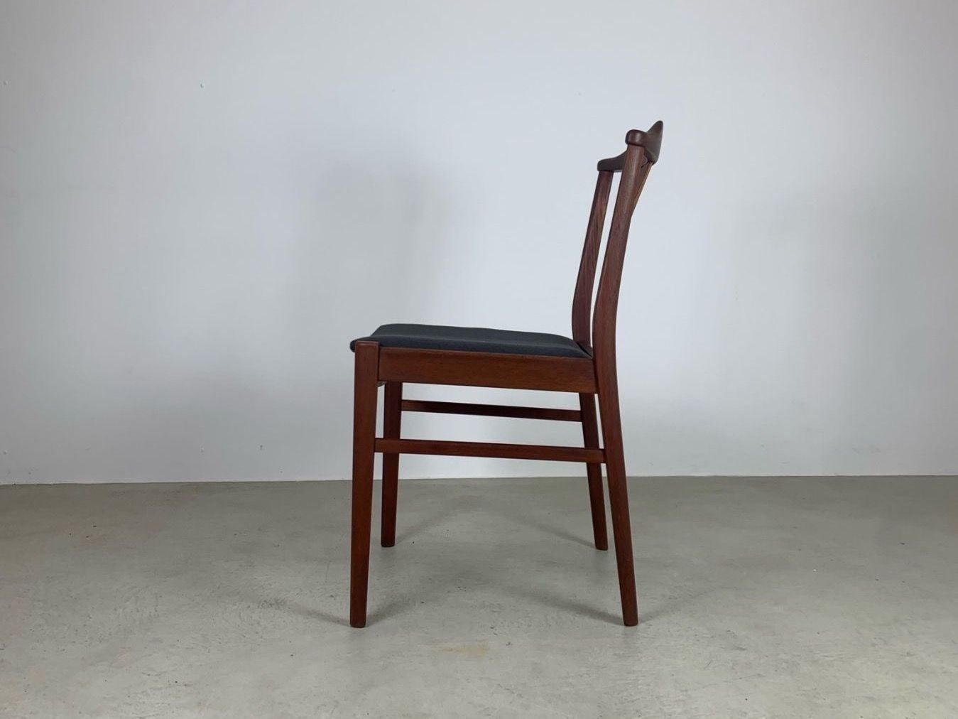 Stühle: 4x Dänische Stühle Teak 60er – Gebraucht aus Basel von MidMod20C 6