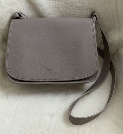 Longchamp Umhängetasche aus Leder Grau Top!