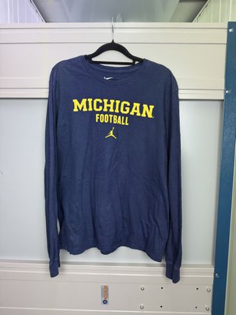 Nike michigan longsleeve