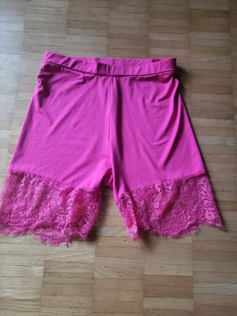 Shorts mit Spitze pink Grösse L SHEIN neu