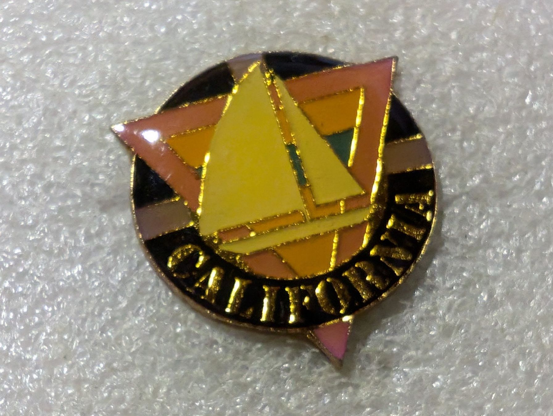 Placchette & Badge: Ansteckpin 150: California – Usato da Oppligen venduto da Pin-Fall-Shop