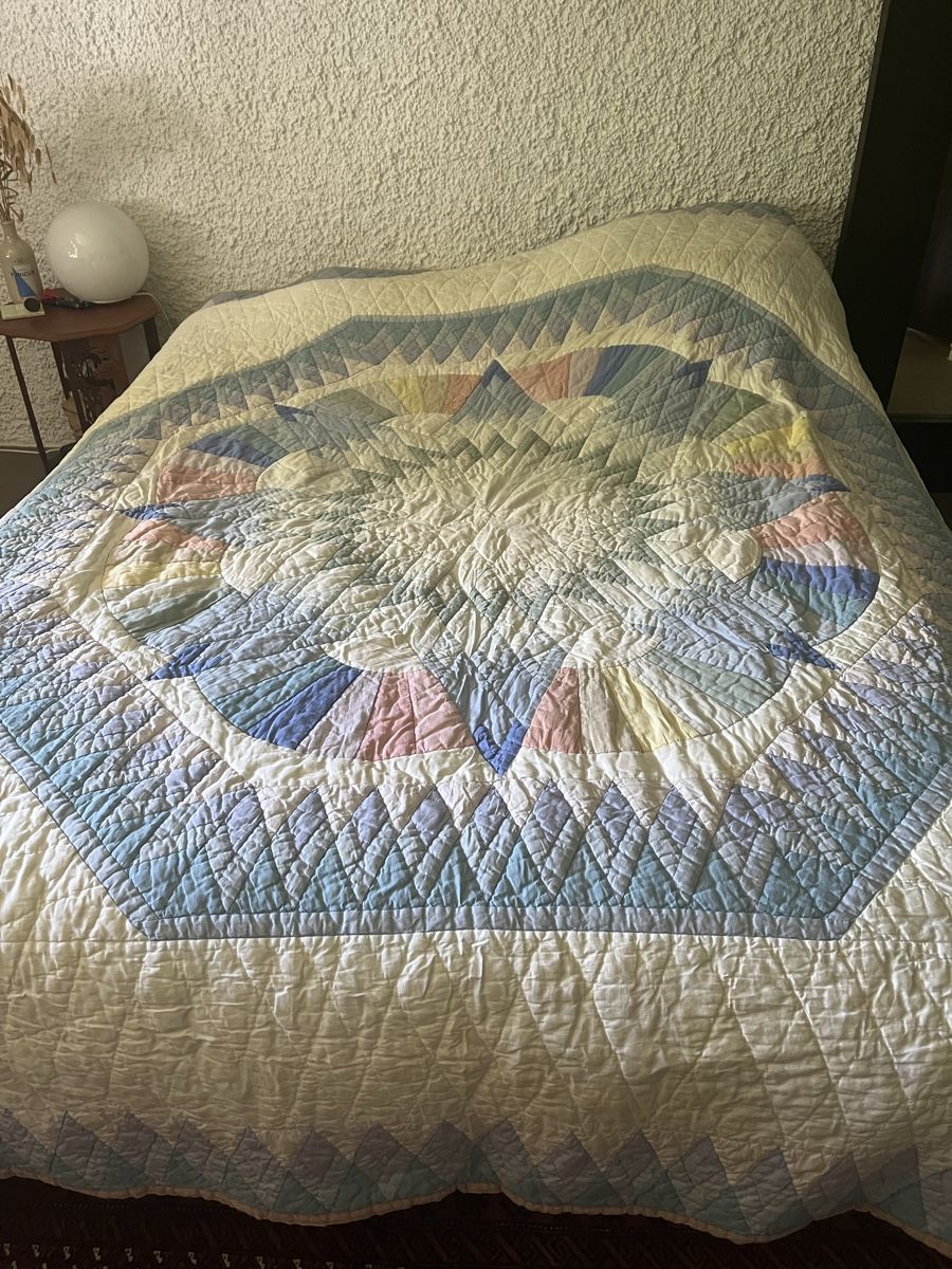 Coperte: Bettdecke, handgemacht. 2x2 m – Usato da Embrach venduto da whywhy8