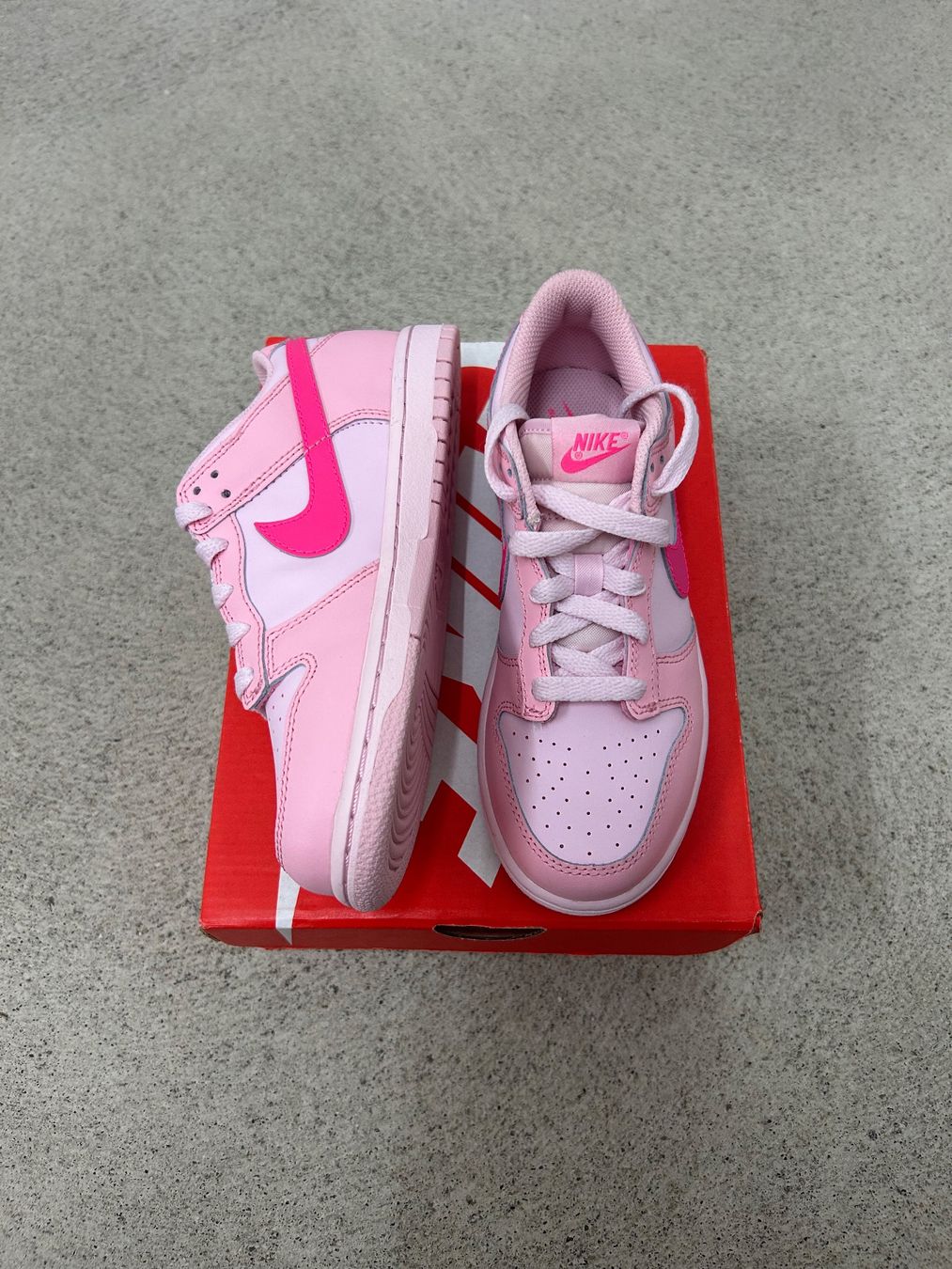 Nike Scarpe per ragazzi: Nike Dunk Low Triple Pink – Nuovo e nell'imballaggio originale da St.Gallen venduto da y.vrn1 3