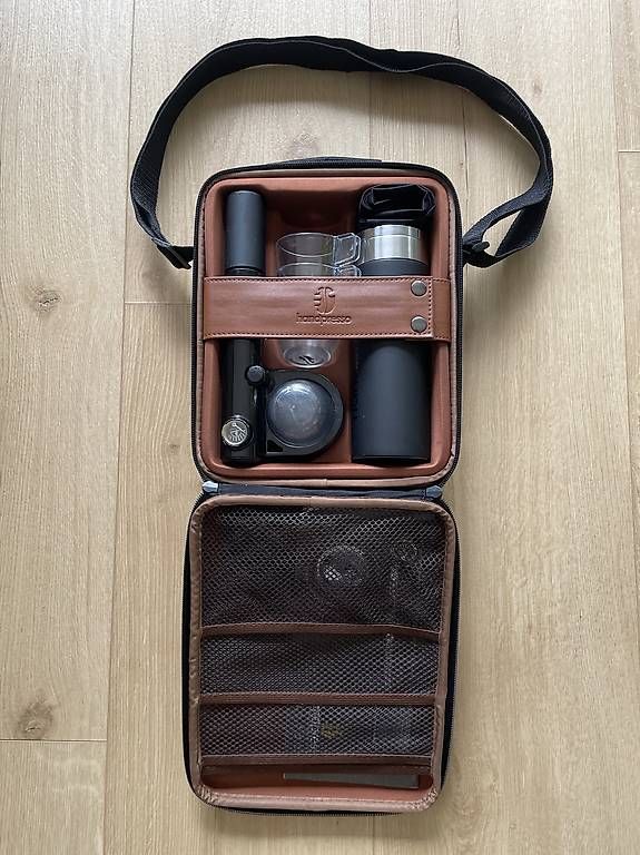 Handpresso Macchine per caffè & Macchine per espresso: Handpresso pump avec housse et accessoires – Usato da Etoy venduto da moevei