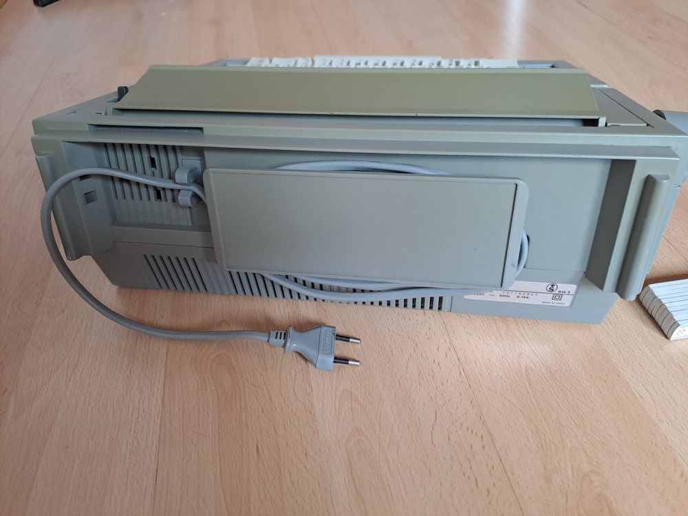 Macchine da scrivere: M-Office DW 110 Schreibmaschine - elektrisch - leicht – Usato da Andwil TG venduto da Natur5 6