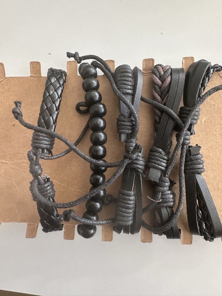 Bracciali & Braccialetti: Armband Set 5-teilig schwarz Leder – Nuovo e nell'imballaggio originale da Kloten venduto da digi-Galaxy 3