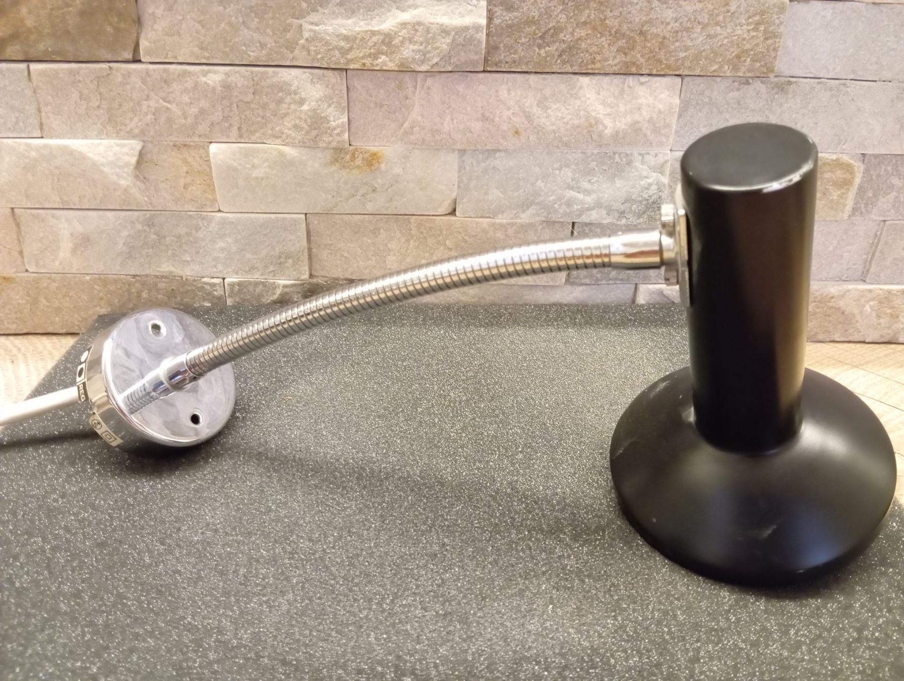 Lampade: Alte Schwanenhals Leuchte – Usato da Giswil venduto da Zumdesign 2