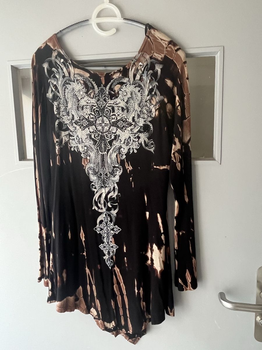 Top: Damen Kleid oder Oberteil Grösse XL mit Verzierung – Nuovo e nell'imballaggio originale da Uster venduto da Corina0111114 7