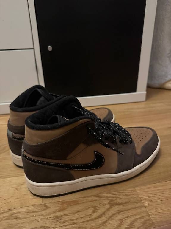 Scarpe da uomo: Air Jordan 1 dark chocolate – Usato da Morges venduto da bir_9rsr 1