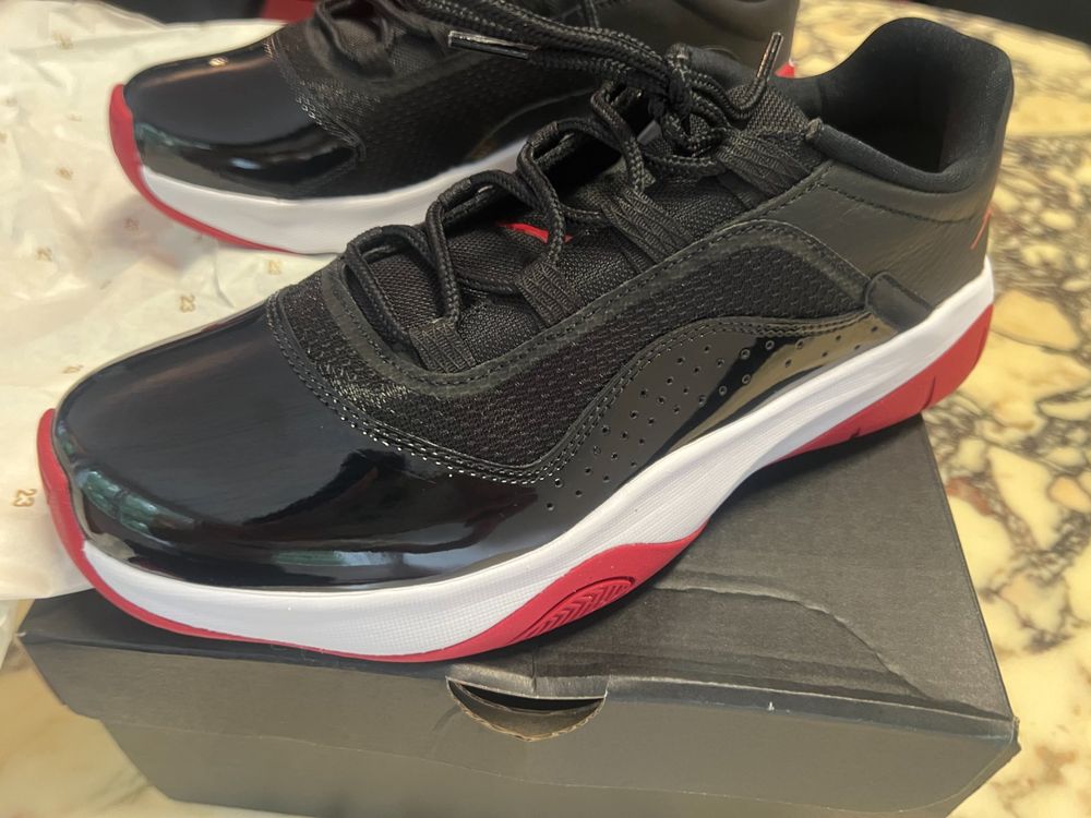AIR Jordan 11 CMFT Low Bred - Herren Gr. 43 (Neu und originalverpackt ...