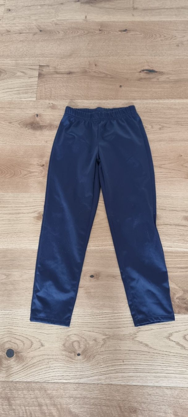 Lotti & Set di vestiti: 11er-Set: Mädchenkleider Grösse 116/122 – Usato da Lachen SZ venduto da allesweg78 7