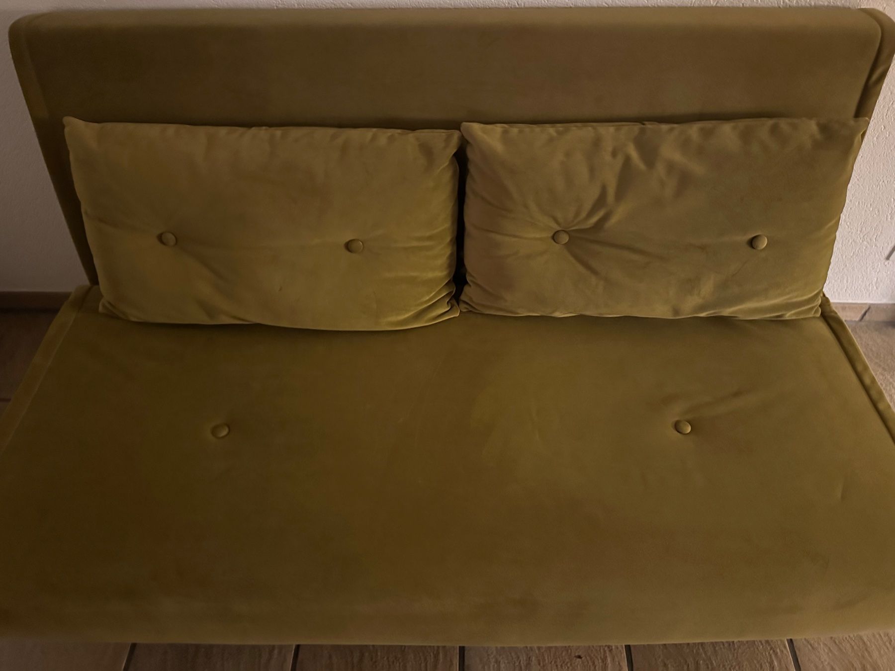 Sofas: Velvet Sofa bed + Mattress bundle – D'occasion à Zürich par fik_7vyv 4