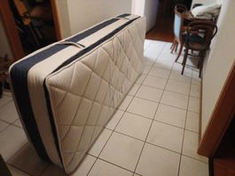 Matelas une place beige et bleu bon état général