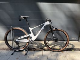 Scott Spark RC Pro Gr. M, weiss