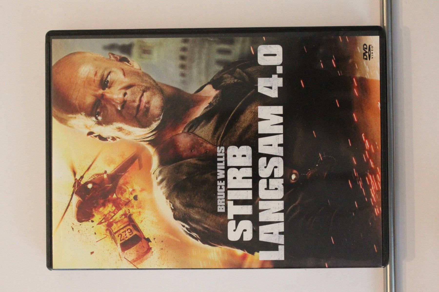 Alle DVDs: Stirb langsam 4.0 – Gebraucht aus Grenchen von Manuel.We