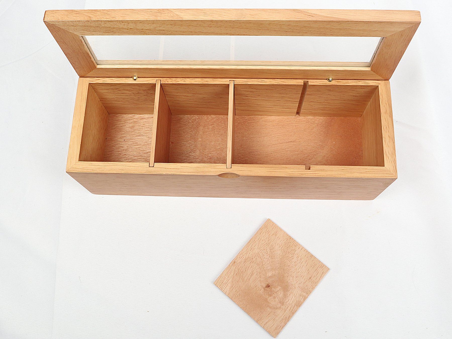Recipients et similaires: HOLZ Teebeutelaufbewahrungsbox mit 4 Fächern – Neuf (Voir description) à Steinen par Restwert_Steinen 3