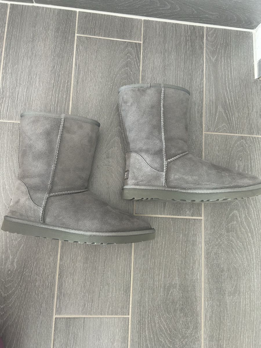 Ugg Scarpe da donna: UGG classic numero 40 – Usato da Locarno venduto da Matic04 3