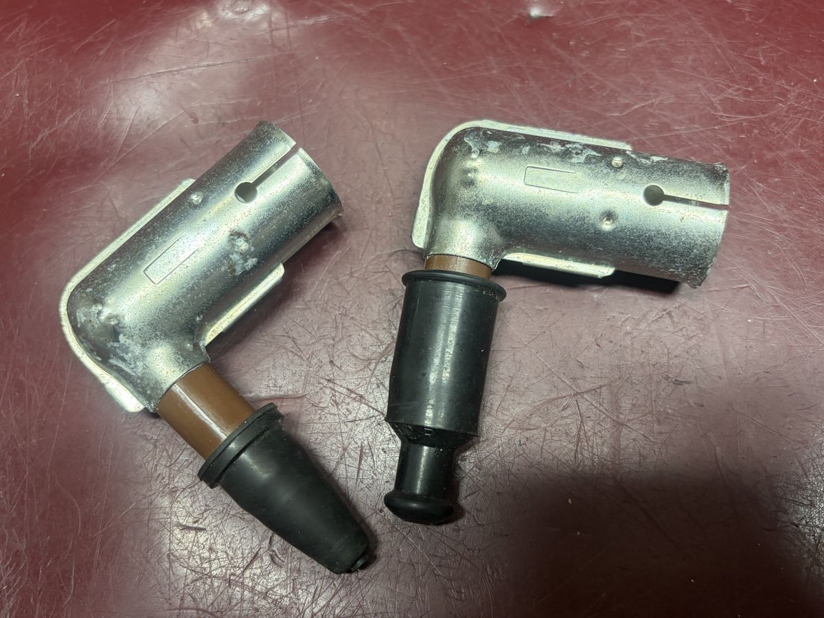 Pièces pour mobylette: Mofa BERU Zündkerzenstecker – D'occasion à Latterbach par Bbutz98 1