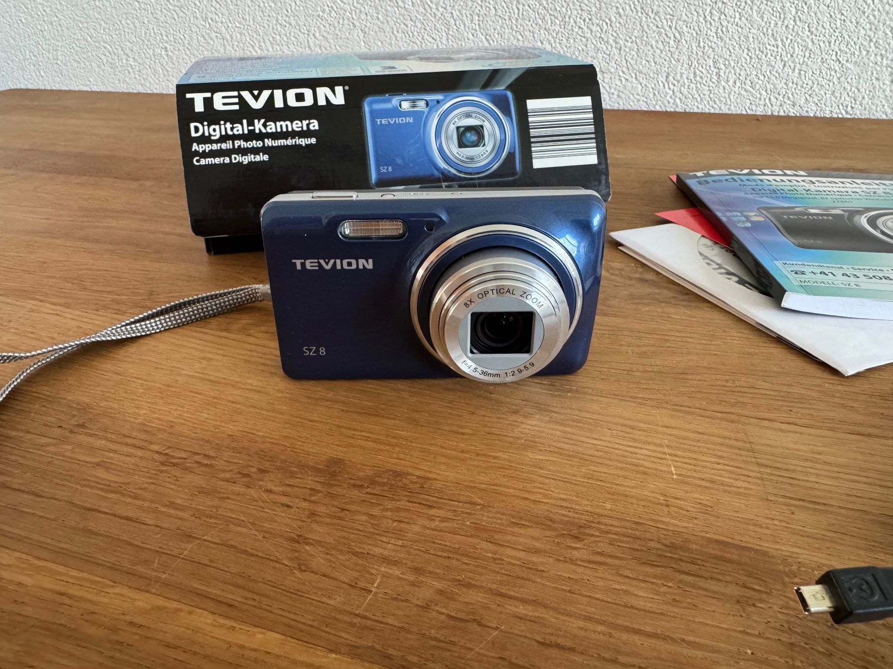 Fotocamera: Tevion sz 8 Digitalkamera – Nuovo (secondo la descrizione) da Frauenfeld venduto da difi67 1