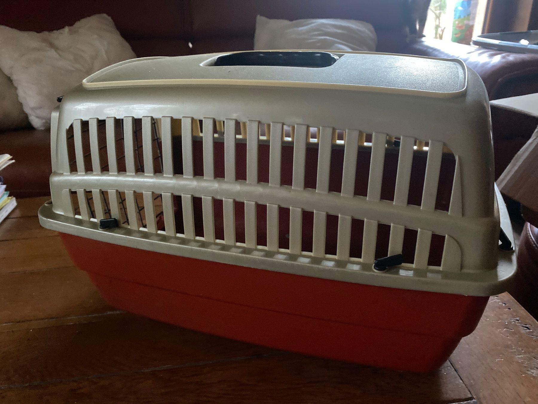 Liege- & Schlafplätze: Caisse transport chat – Gebraucht aus Lajoux JU von Briard0 1