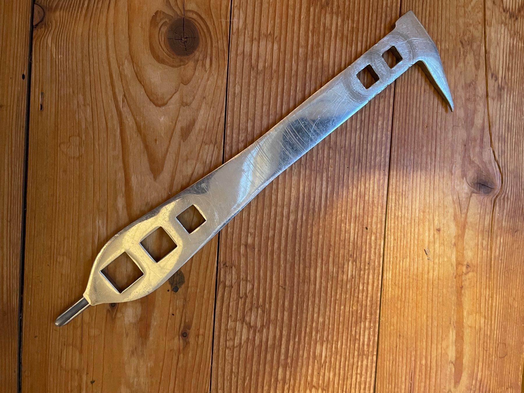 Autres accessoires pour animaux: Stollenschlüssel – D'occasion à Zürich par Tigerwatson