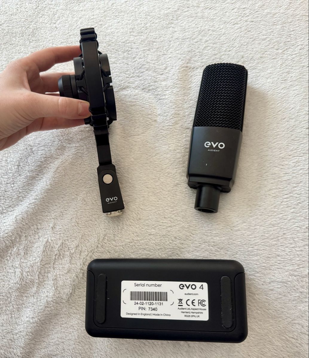 Microfoni: Audient EVO 4 + SR1 Mikrofon + Shockmount – Usato da Uetikon am See venduto da Ala888 2