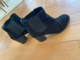 Schwarze H&M Stiefeletten Gr. 37 Absatzschuhe Herbstlook
