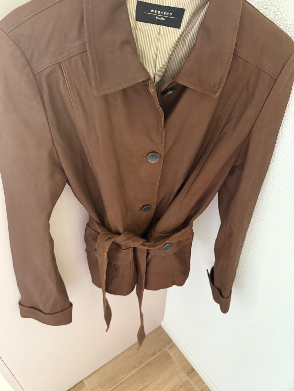 Max Mara Jacken: Veste Weekend Max Mara automne, cuir taille 38 beige – Gebraucht aus Gimel von fan_8tvc
