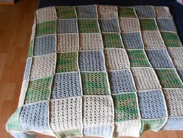 Wunderschönes Plaid-Decke Handgehäkelt