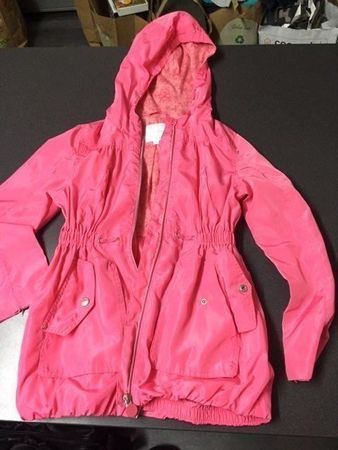 Sehr schöne Mädchenjacke Grösse 128 Frühling