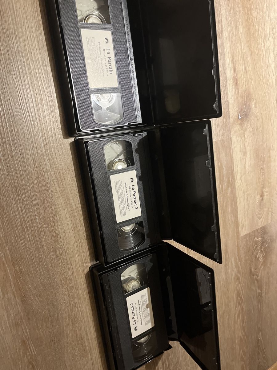 Tutti i VHS: Le Parain/Der Pate VHS Trilogie – Usato da Adligenswil venduto da mattechleau 3