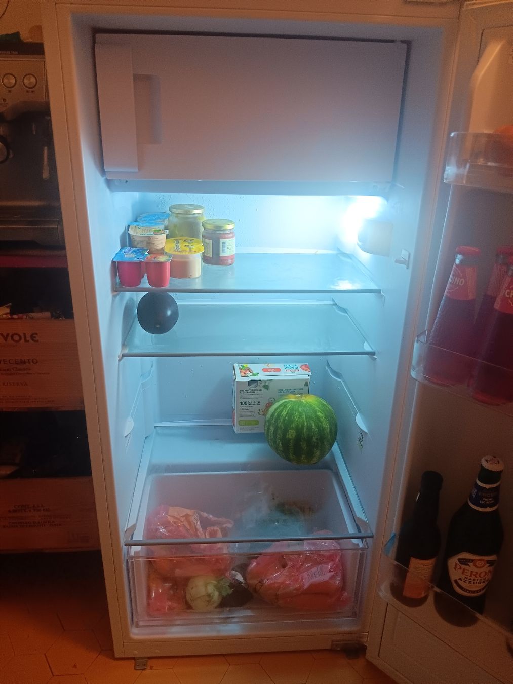 Kühlschrank: réfrigérateur Lipo Candy – Gebraucht aus Lausanne von Grabock 2