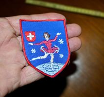 VINTAGE Badge EISKUNSTLÄUFERIN nos ST. GALLER STICKEREI