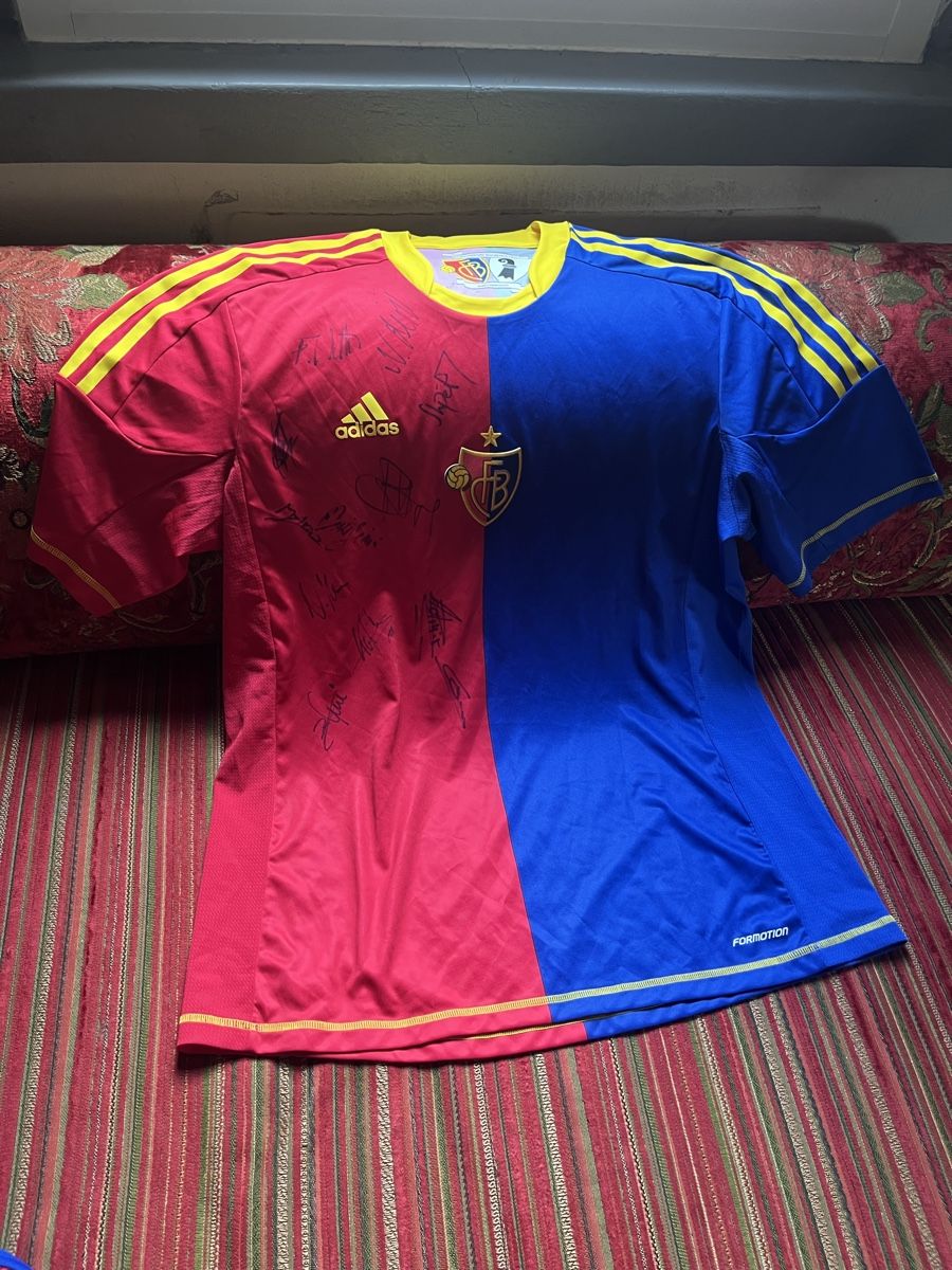 Maillots de corps & Pantalons: FC Basel Trikot signiert – D'occasion à Zürich par mac1963mac