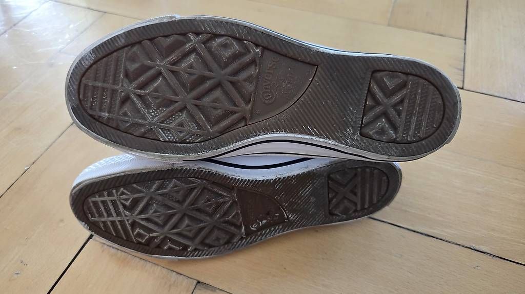 Converse Scarpe da donna: Stylische Converse Chuck Taylor – Usato da Zürich venduto da Pinalina 2