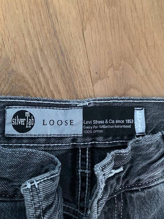 Jeans: Jean Lévis 28/32 – Usato da Suchy venduto da Nanou240579 2
