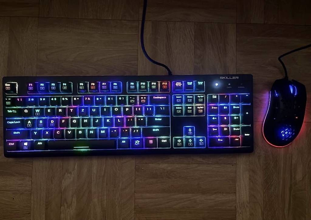 PCs: Gaming Set – D'occasion à St. Gallen par 84PYREXLIVIN06 1