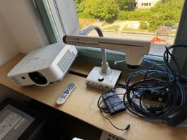 NEC Beamer & Dokumentenkamera Set