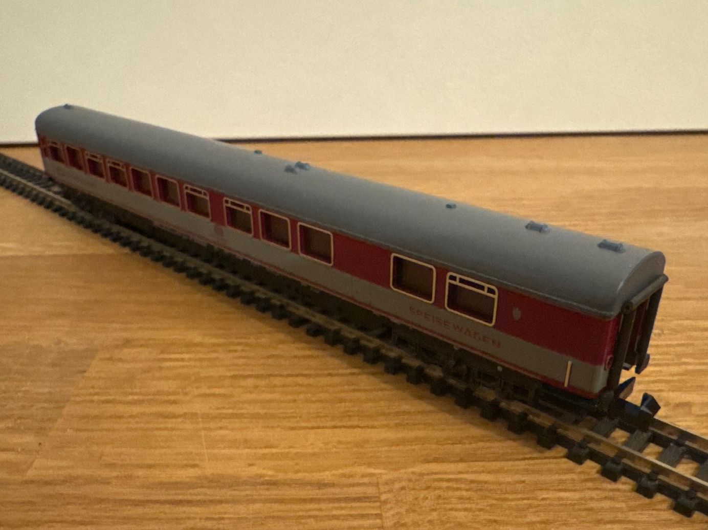 Trix Modellini di ferrovie: Minitrix 3093 DB Speisewagen – Nuovo (secondo la descrizione) da Schlierbach venduto da Look8 1