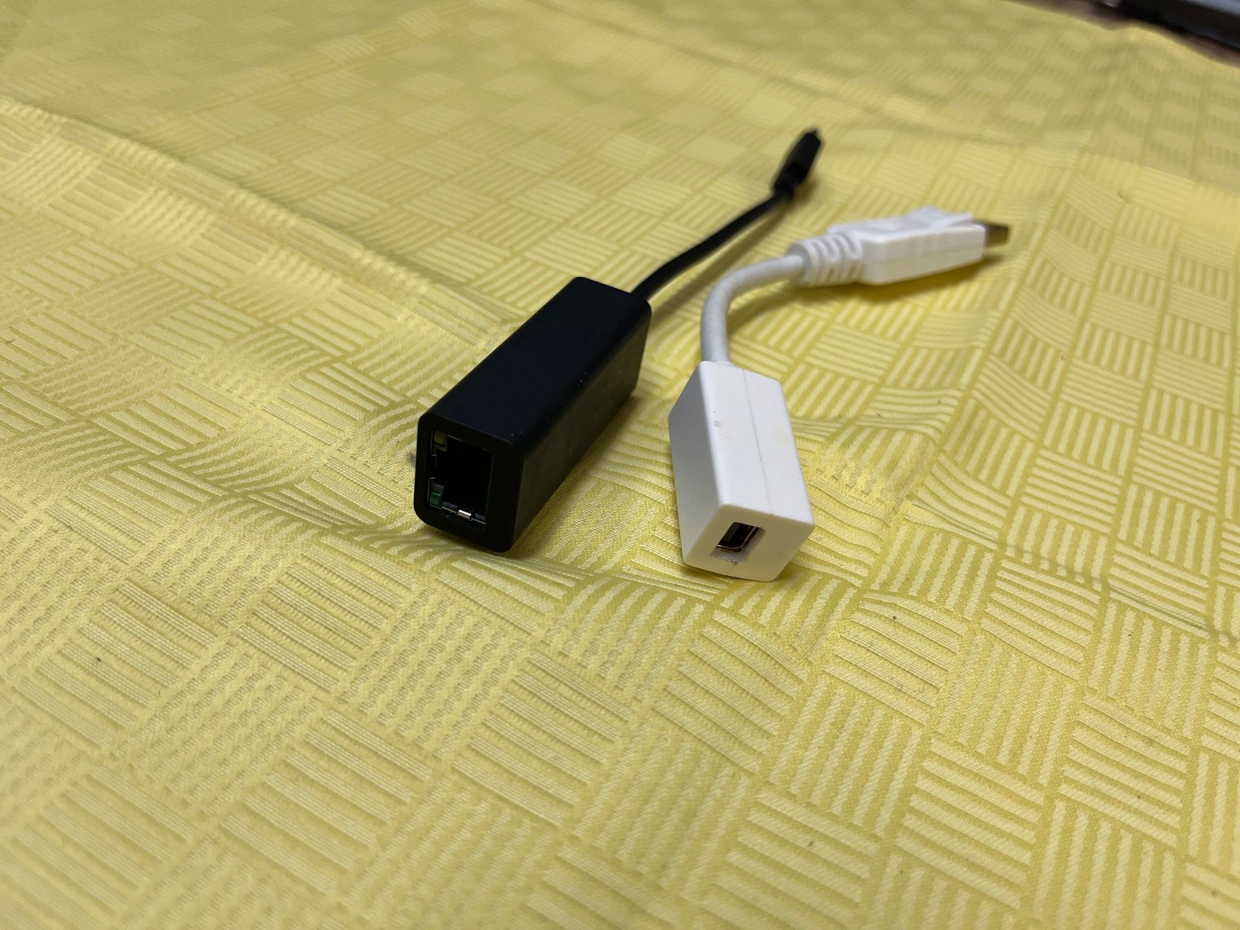 Laufwerke & Adapter: Diverse PC Laptop Adapter – Gebraucht aus Adliswil von Sphinx 8